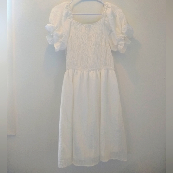 Staccato Dresses & Skirts - NWOT Staccato dress